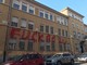 Scritte su scuole e ospedali, sgominata rete No Vax a Torino: 6 denunciati [VIDEO e FOTO]