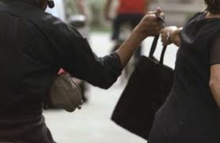 Il tentativo di furto è accaduto all'interno di un negozio