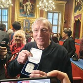 Don Luigi Ciotti durante la cerimonia Don Luigi Ciotti durante la cerimonia