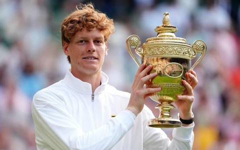 Per il secondo anno di fila Sinner è il re di Wimbledon