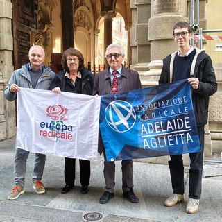 Europa Radicali torna a fare sentire la sua voce davanti a Palazzo Lascaris