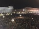 Le Sardine conquistano Torino: in 35mila a cantare Bella Ciao in una piazza Castello strapiena