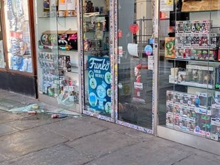 La spaccata ai danni di un negozio in via Po