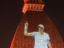 Torino celebra Sinner, sulla Mole l’immagine del campione di Wimbledon Torino celebra Sinner, sulla Mole l’immagine del campione di Wimbledon