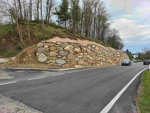 La strada provinciale 64 più sicura con la rotatoria di Vistrorio e la scogliera di Val di Chy