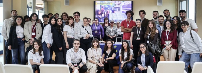 Quando la risposta è “più Europa”: studenti universitari a confronto sulle politiche di coesione nel territorio metropolitano