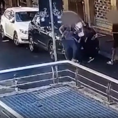 Un'immagine di una delle rapine a San Salvario Un'immagine di una delle rapine a San Salvario