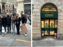 Un momento del sit-in davanti alla Crai di via San Quintino