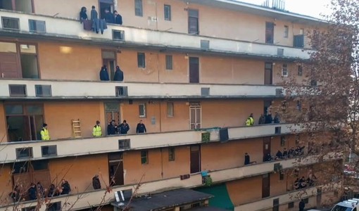 Ancora uno sgombero nel complesso delle case Atc di Aurora