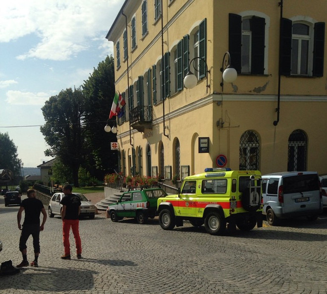 Ladri in azione in Valchiusella: "Attenzione girano con piccolo Suv bianco" Ladri in azione in Valchiusella: "Attenzione girano con piccolo Suv bianco"