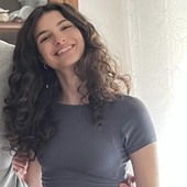 La foto segnaletica di Sofia Napolitano, 20 anni, diffusa sui social