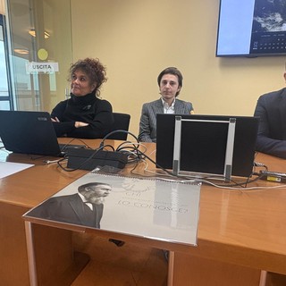 Lo Smemorato di Collegno: ecco il calendario 2026 firmato da Michele D’Ottavio Lo Smemorato di Collegno: ecco il calendario 2026 firmato da Michele D’Ottavio