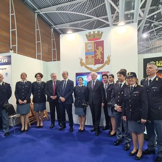 Inaugurato anche lo stand della Polizia di Stato al XXXVI Salone del libro di Torino