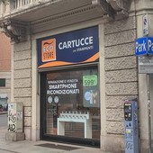Nuovo furto in centro: spaccata al negozio di cartucce a due passi da Piazza San Carlo