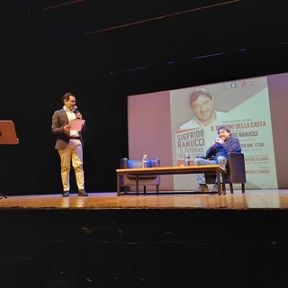 Da Report a Nichelino, Sigfrido Ranucci racconta "Il ritorno della casta"