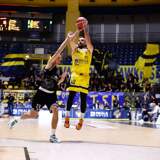 Basket, la Reale Mutua Torino riabbraccia Simone Pepe
