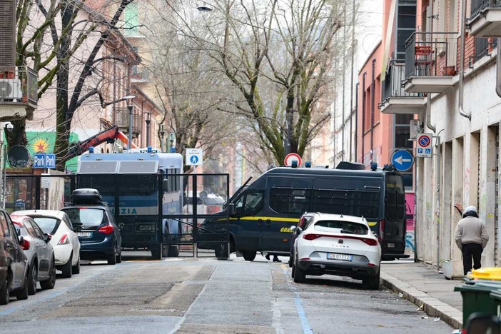 Corteo nazionale per Askatasuna, il prefetto chiede ai partecipanti di isolare i violenti e manifestare pacificamente