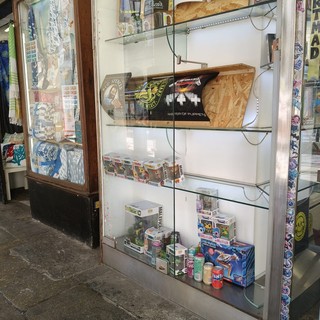 La spaccata ai danni di un negozio in via Po (foto: Ivano Moschini)