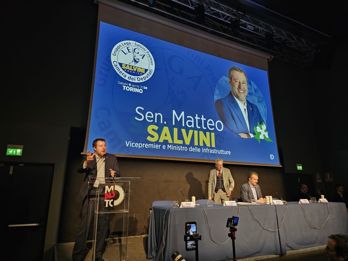 Autonomia differenziata, Salvini: &quot;Passo in avanti per tutta l'Italia. Meno sprechi e premi al merito&quot; [FOTO E VIDEO]