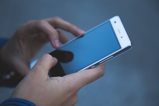 Nei cassetti dei torinesi ci sono oltre un milione di cellulari inutilizzati