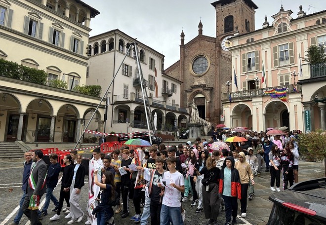 Moncalieri si mobilita per Gaza: &quot;Basta bombe e bambini alla fame&quot;