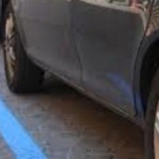 Immagine generica di strisce blu