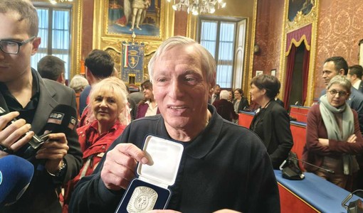 Don Luigi Ciotti durante la cerimonia