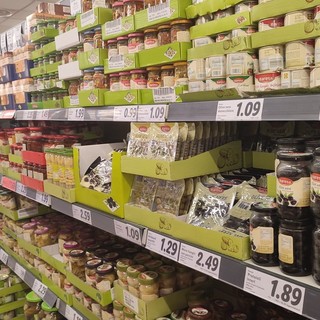Occhio alla spesa a Torino: tra discount, supermercati e alta gamma, le differenze per zona e marchio