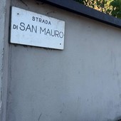 La ragazza di 14 anni è stata rapinata nell'androne di casa La ragazza di 14 anni è stata rapinata nell'androne di casa