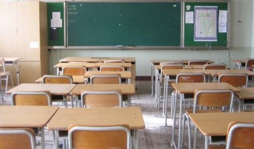 Fondazione Università Popolare, sit-in contro la governance: "Pronti a fare commissariare l'ente" Fondazione Università Popolare, sit-in contro la governance: "Pronti a fare commissariare l'ente"