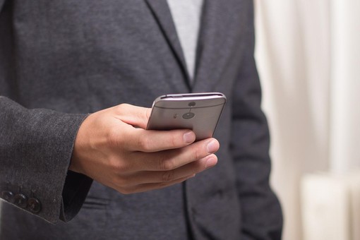 Digital News Report Italia 2025, i dati della ricerca: i quotidiani locali riconquistano i lettori