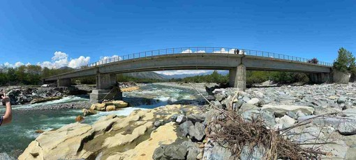 Riapre il ponte di Villanova dopo i danni causati dall’alluvione Riapre il ponte di Villanova dopo i danni causati dall’alluvione