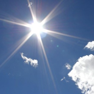 Sole nuvola bel tempo cielo