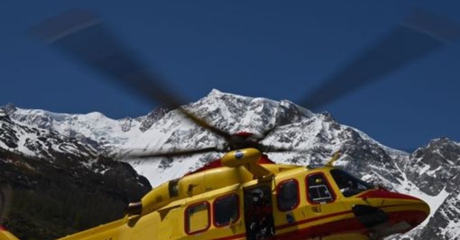Appeso nel vuoto all'Orrido di Foresto: complesso salvataggio del Soccorso Alpino