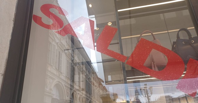 Sabato via ai saldi estivi in Piemonte