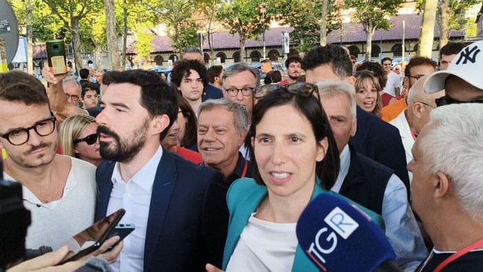 Schlein: &quot;Confermo piena fiducia nell'amministrazione di Torino&quot;