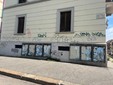 Scritte sulle case popolari di Mirafiori