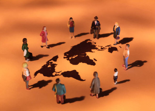 Quasi 4 i miliardi che gli stranieri immigrati hanno mandato ai loro Paesi d'origine in 20 anni