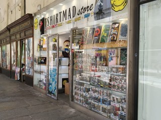 La spaccata ai danni di un negozio in via Po