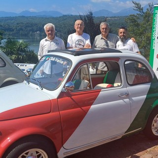 Alcuni soci del coordinamento Fiat 500 Club Valle di Susa