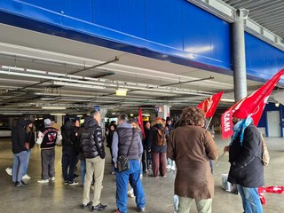 Prima di due giornate di sciopero per i lavoratori Ikea di Collegno Prima di due giornate di sciopero per i lavoratori Ikea di Collegno
