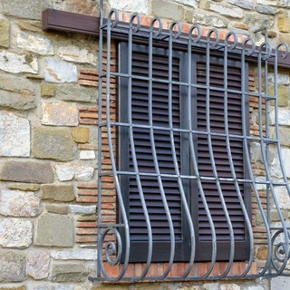 Serramenti di sicurezza su misura: migliora l’isolamento termico, il comfort e la protezione della tua casa