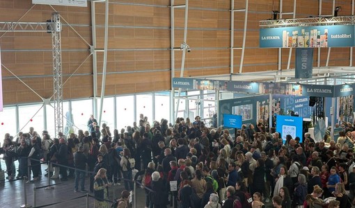 Salone del Libro preso d’assalto anche nella seconda giornata
