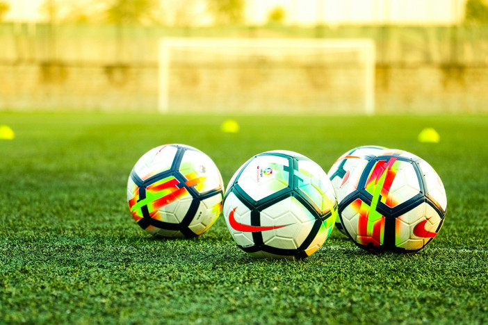 Pre-match e live betting: cosa cambia davvero quando scommetti prima o durante la partita Pre-match e live betting: cosa cambia davvero quando scommetti prima o durante la partita
