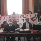 Studenti irrompono al Senato accademico contro gli accordi tra Università e Israele