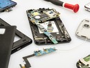 scheda e componenti elettroniche