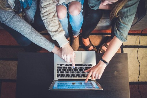Consigli base per la sicurezza digitale in famiglia