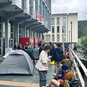 Torna la protesta delle tende davanti all'Università (foto d'archivio) Torna la protesta delle tende davanti all'Università (foto d'archivio)