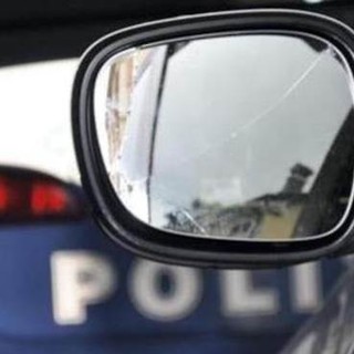 Truffa dello specchietto (foto di archivio)