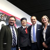 Parigi val bene una tratta, anzi tre: a Torino torna (con un ritardo) l’alta velocità francese [VIDEO]